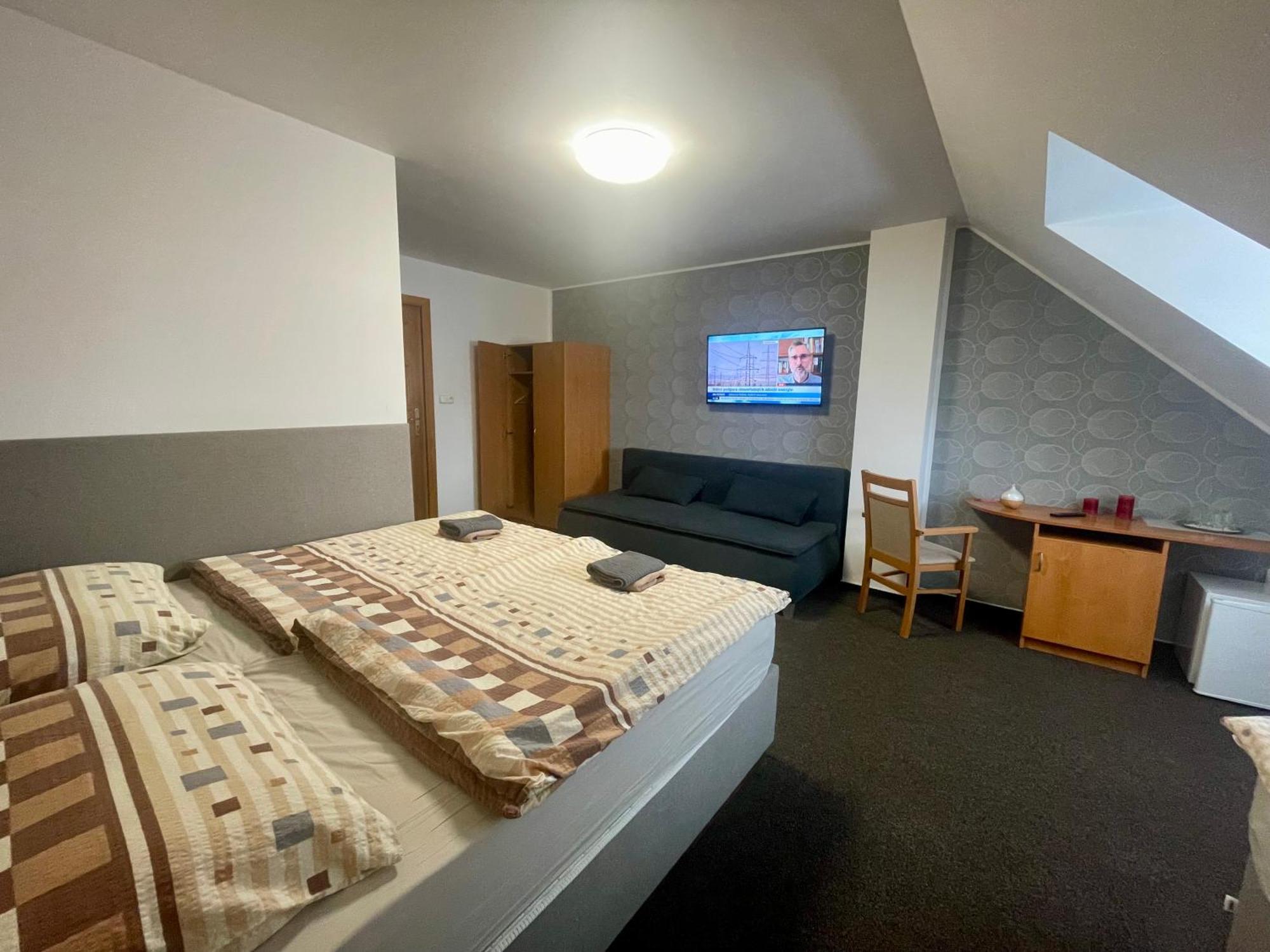 Hotel Aldo Uničov Exteriör bild